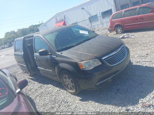  Salvage Chrysler Town & Country