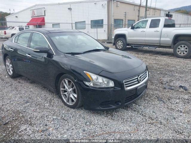  Salvage Nissan Maxima