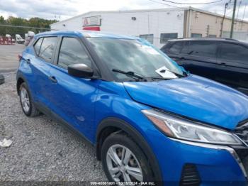  Salvage Nissan Kicks