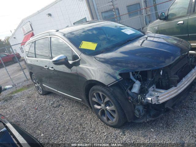  Salvage Chrysler Pacifica