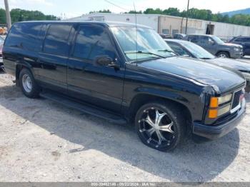  Salvage GMC Suburban 1500