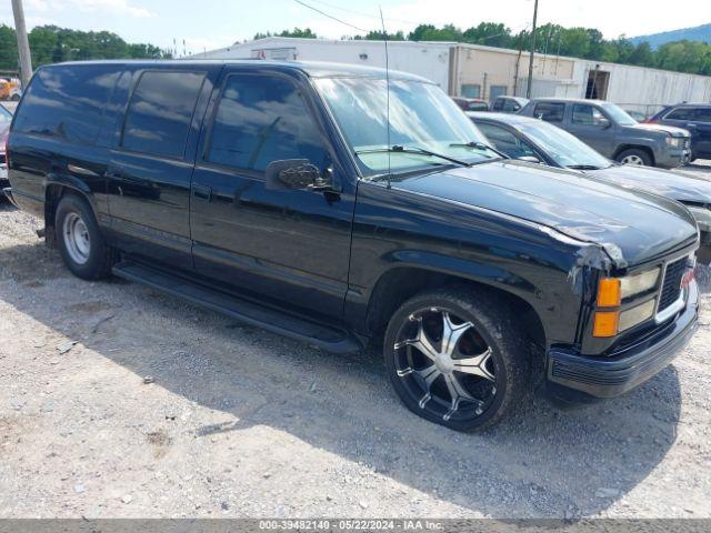  Salvage GMC Suburban 1500