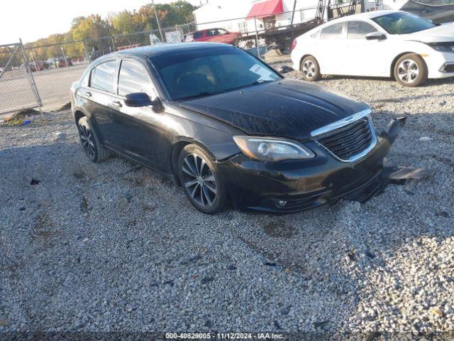  Salvage Chrysler 200