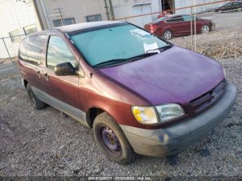  Salvage Toyota Sienna