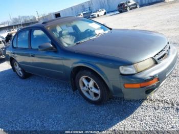  Salvage Nissan Maxima