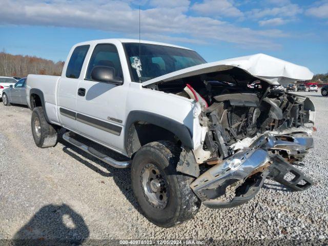  Salvage Chevrolet Silverado 2500