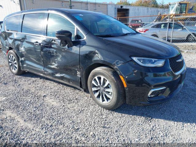  Salvage Chrysler Pacifica