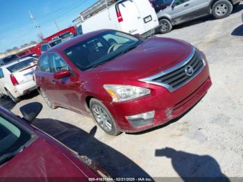  Salvage Nissan Altima