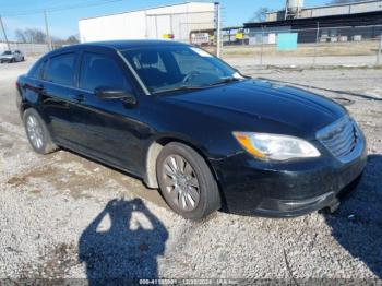  Salvage Chrysler 200