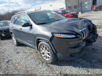  Salvage Jeep Cherokee