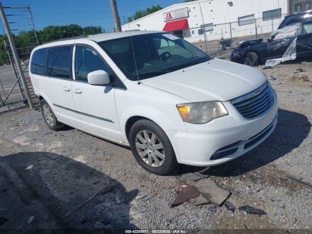  Salvage Chrysler Town & Country