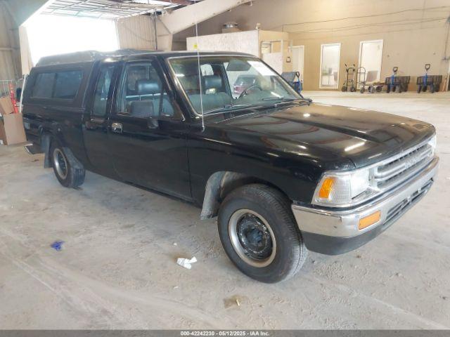  Salvage Toyota Pickup