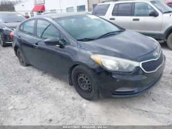  Salvage Kia Forte