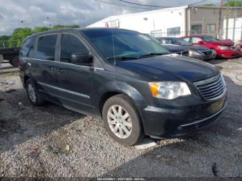  Salvage Chrysler Town & Country