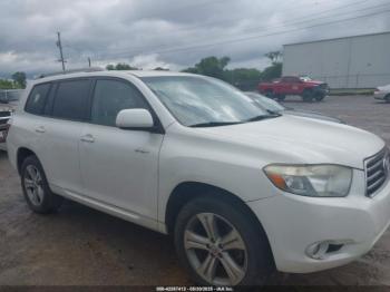  Salvage Toyota Highlander