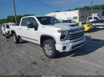  Salvage Chevrolet Silverado 2500
