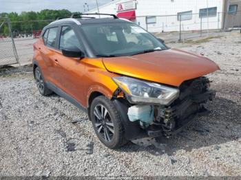  Salvage Nissan Kicks