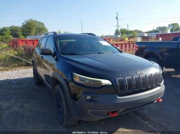  Salvage Jeep Cherokee