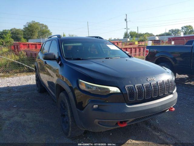  Salvage Jeep Cherokee