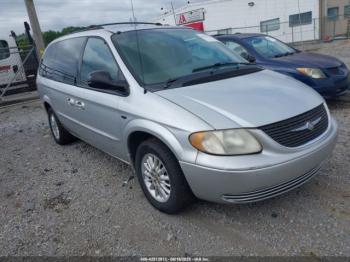  Salvage Chrysler Town & Country