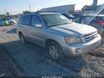  Salvage Toyota Highlander