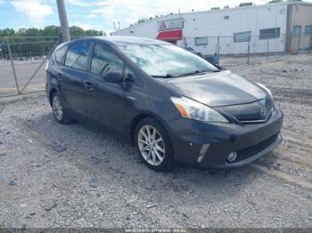  Salvage Toyota Prius v