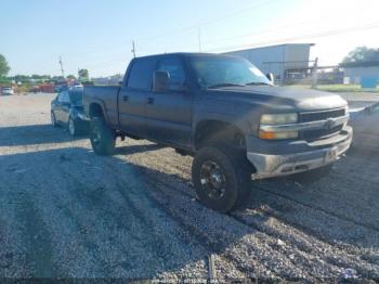  Salvage Chevrolet Silverado 2500