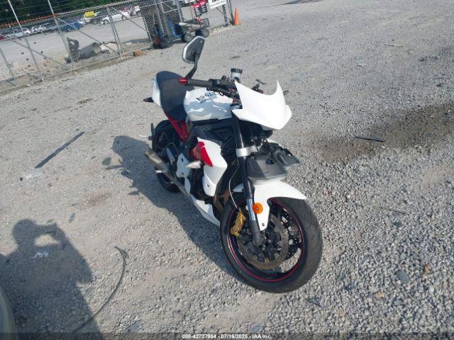  Salvage Triumph Motorcycle Street Triple