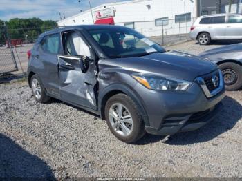  Salvage Nissan Kicks