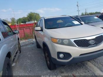 Salvage Kia Sorento