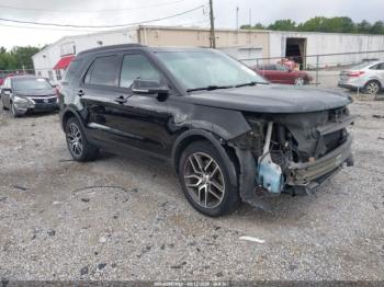  Salvage Ford Explorer