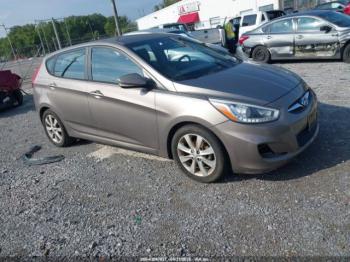  Salvage Hyundai ACCENT