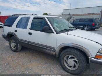  Salvage Chevrolet Blazer