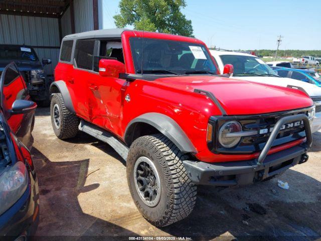  Salvage Ford Bronco