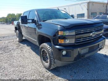  Salvage Chevrolet Silverado 2500