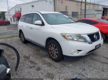  Salvage Nissan Pathfinder