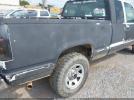 GMC Sierra K2500 Image 16