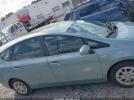 Toyota Prius v Three Image 15
