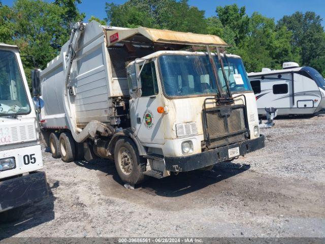  Salvage Autocar Llc Xpeditor