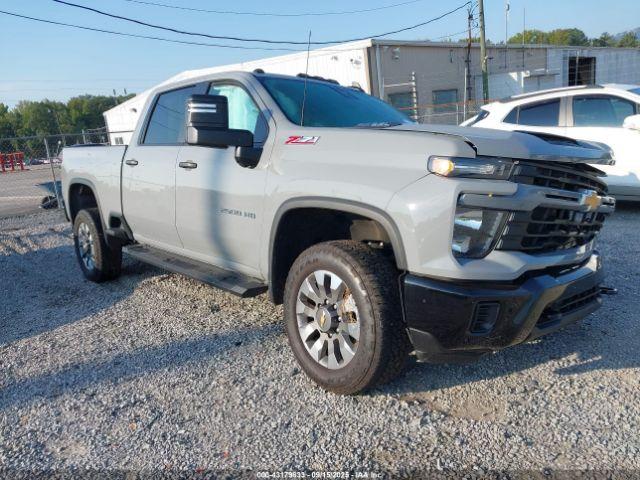  Salvage Chevrolet Silverado 2500