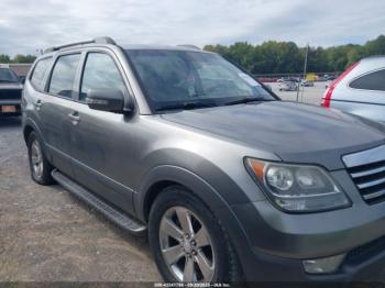 Salvage Kia Borrego