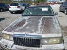 Lincoln Towncar Image 10