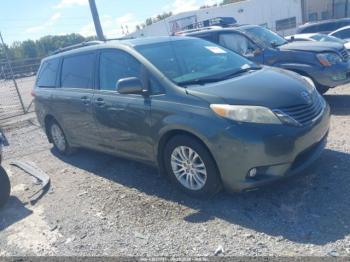  Salvage Toyota Sienna