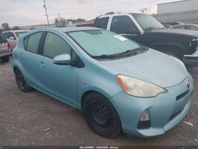  Salvage Toyota Prius c