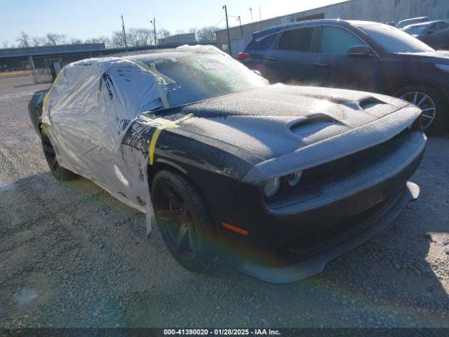  Salvage Dodge Challenger