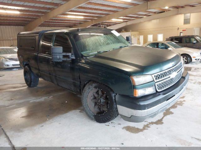  Salvage Chevrolet Silverado 2500