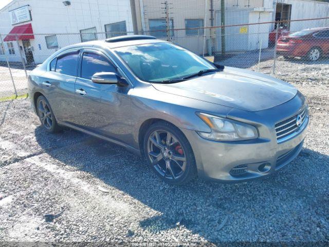  Salvage Nissan Maxima