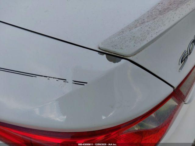 Hyundai SONATA Se 2.0t Image 15