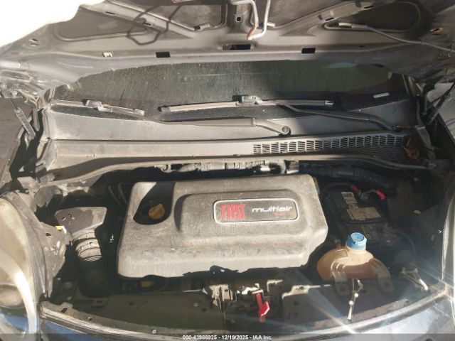 FIAT 500L Trekking Image 10