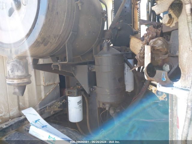 Autocar Llc Xpeditor Image 4